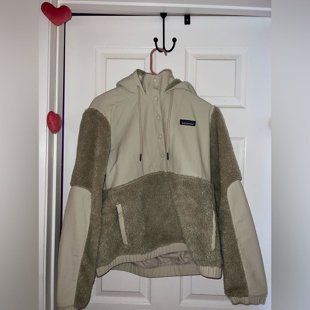 Patagonia Pullover Button Jacket - Tan - Small